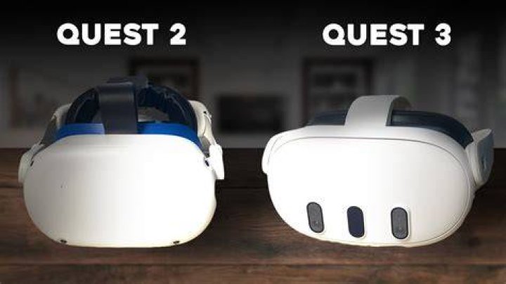 Oculus Quest 2 Vs Quest Controllers 6 Battery Door
